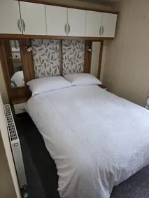 Spacious dog friendly caravan - Image 4