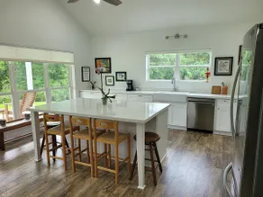 Red Barn Retreat (Stay 3 nights + for discount) - Image 2