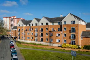 Parkside Mayfair Apartment - Image 5
