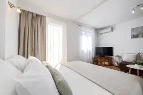 Studio La Fe - Close to Everything You Need! - Image 3