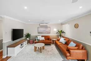 Stratford Serenity - The Perfect Family Retreat - Image 3