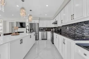 Bright & Cozy 3BR Home ~ Sleeps 6 ~ Milton - Image 3