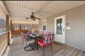 Shabby Chic Cozy Lake House - Image 3