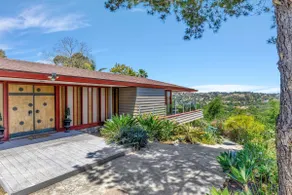 San Diego hilltop retreat - Image 4