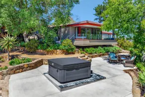 San Diego hilltop retreat - Image 2