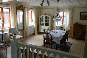 Rural idyll with lake views - large & cozy house. - Image 3