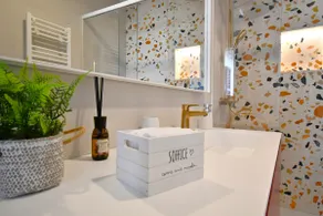 Downtown Como-Luxury Flat - Image 2