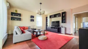 Sweet Home Apartments - Image 3