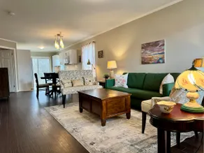 Ground Level Barrier Free Apt! - Image 5