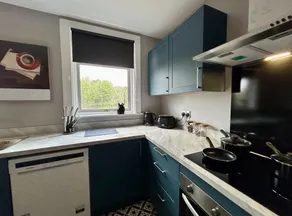 Sapphire Quarters, 3BR, En Suite, Private Parking - Image 5