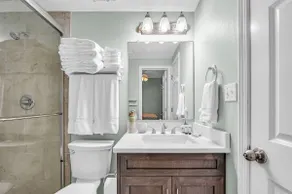 Tidewater 1Br 1 Bath with Bunks - Image 3