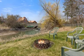 Pet Friendly Home with Fishing Access and Fire Pit - Image 2