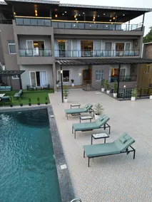 One Life Villa, 7BHK with Pool & a View - Image 2