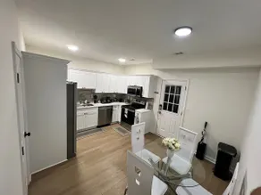 Modern Basement Retreat*2BR*King - Image 2