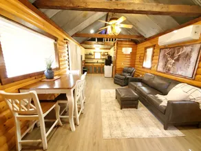 Cozy Creek Cabin @ Sycamore - Image 3