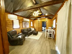 Cozy Creek Cabin @ Sycamore - Image 2