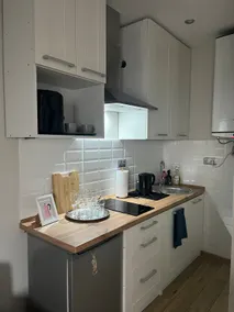 Apartment in a tenement house - Image 2