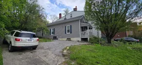 Unique 3 Qn Bd Cottage Near UC & Dwntwn, Parking - Image 2