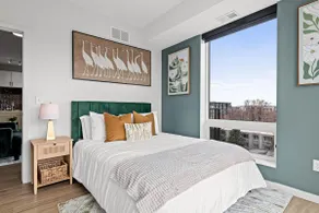 Luxury 2BR 2BA Suite with Patio/Gym/Wifi & Office - Image 5