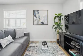 Cozy 2BR Home Close to Downtown Azusa - Image 2
