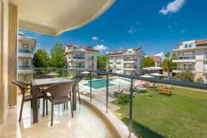 Belek Deluxe Suit - Image 5