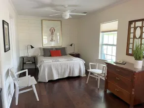The Cabin at Fly Creek Marina - Image 4