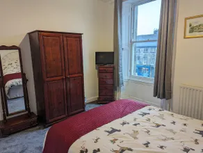 5B, Market Place flats - Image 4