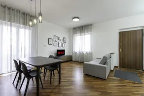 Modern Apartment - Free Parking & Private Entry - Image 3