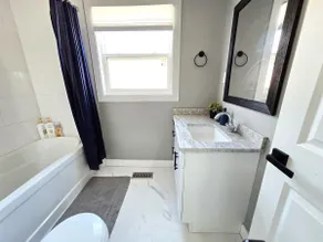 Cozy 5BR Haven w/ Free Parking & Full Kitchen - Image 4
