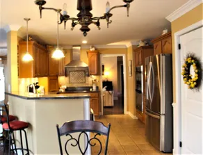 Mountainview Manor - Image 3