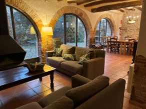 Spacious and charming. - Image 3