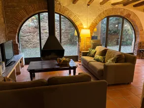 Spacious and charming. - Image 2