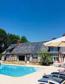 House with garden and pool - Image 2