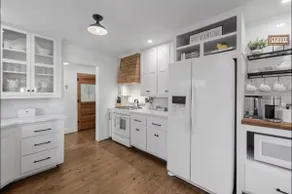 BumbleBee Escape 3 Beds, 2 Baths - Image 3