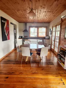 Henry's Cottage - Image 2