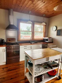Henry's Cottage - Image 4