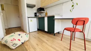 Cozy F2 Apartment, A/C, Terrace, Parking, Near Center and Thermal Baths in Lamalou-les-Bains - Image 2