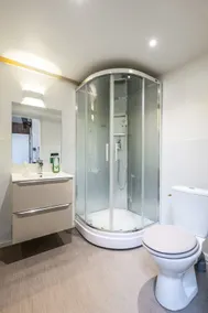 3 BR Elegant | Parking & A/C | Allevard-les-Bains - Image 3