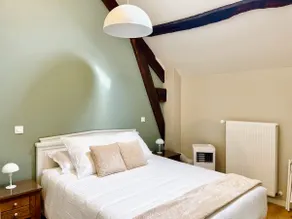 Fontainebleau Well Cottage - Image 4