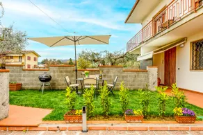 Hostly-Il Viale-Garden House between Pisa e Lucca - Image 4