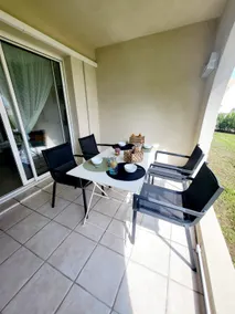 Renovated T2, walk to the beach – quiet & relaxing - Image 4