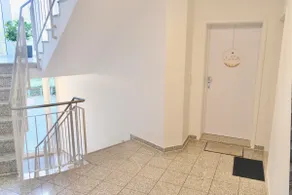 Elegant 2-room apartment in Bremen - Image 2