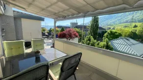 Large terrace with privacy & outdoor shower - Image 2