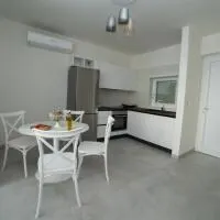 VILLA PONENTE - Beach & Jacuzzi - Image 3
