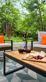 4BD Cozy Getaway | Eclectic, Central, Near Airport - Image 2