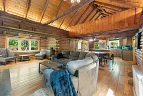 The Bears Nest - Image 3