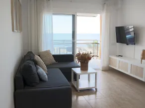 Spectacular Cambrils Beach/1st line/Parking/AA - Image 3