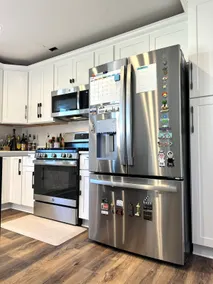 Luxury 5BR Retreat w/ Hot Tub & Theater for 17 - Image 5
