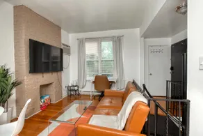 Spacious apartment 10 min walk to CMU - Image 5