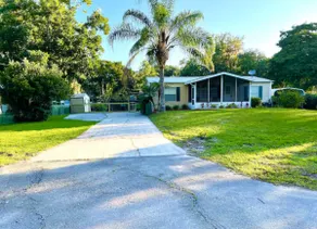 The Anchor House (Waterfront on deep canal) - Image 4